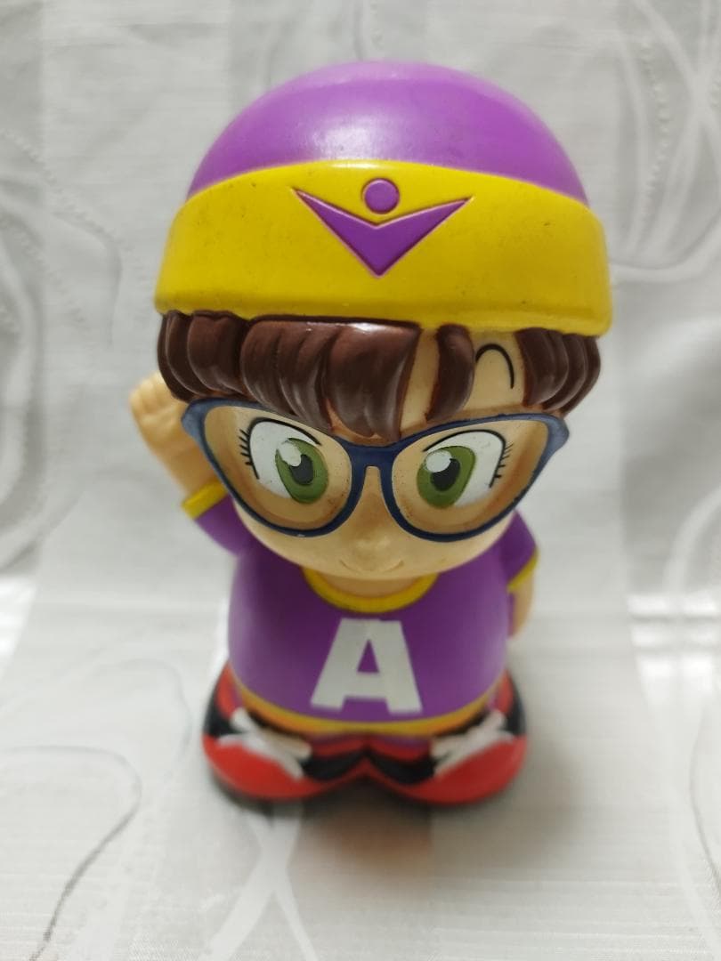 アラレちゃん貯金箱