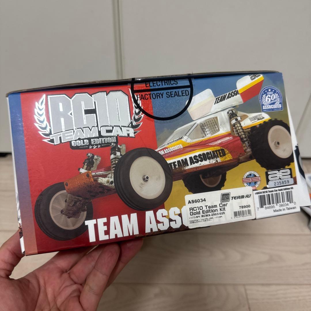 アソシ Associated RC10 team car