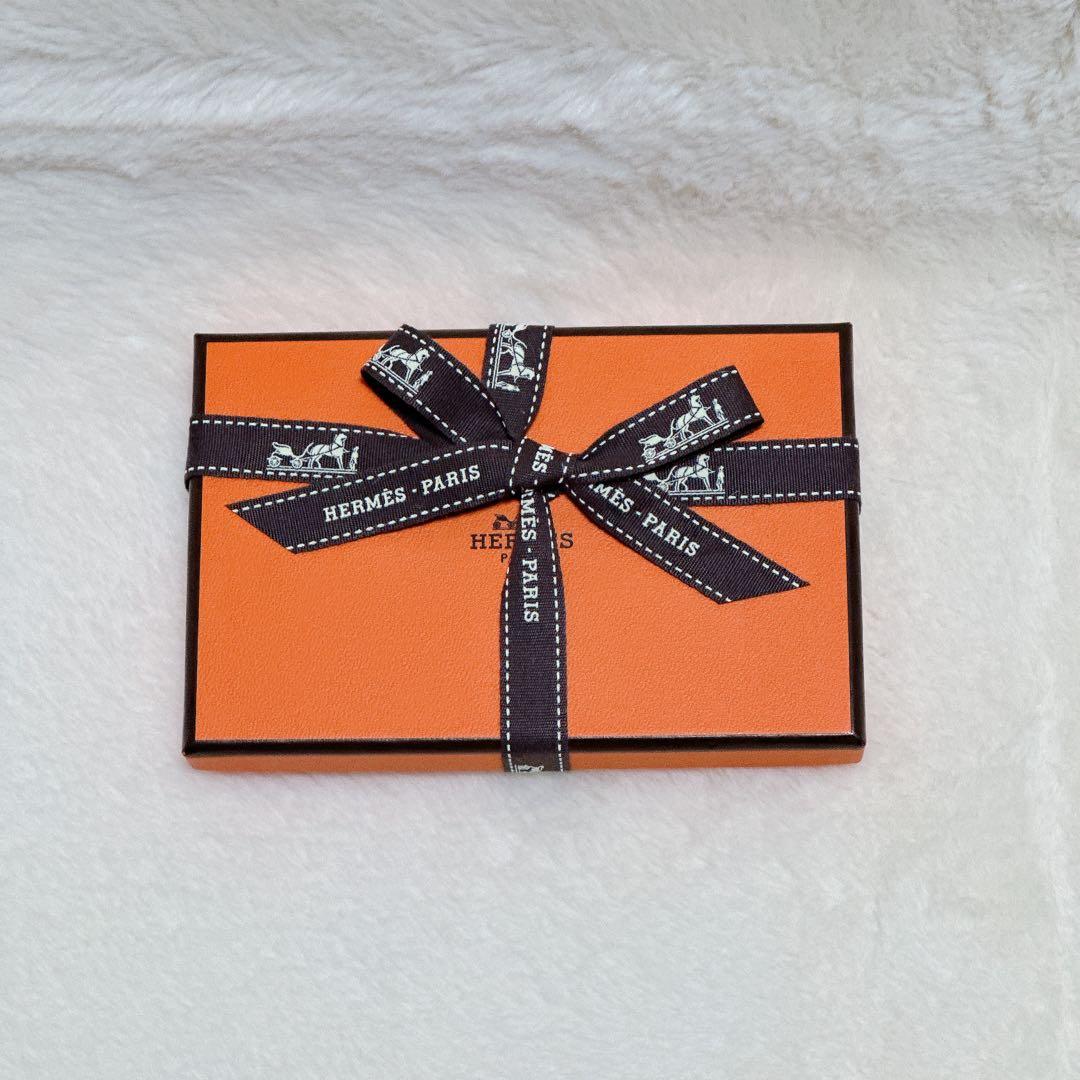 2025.12月新品未使用HERMES ガルヴィデゥオケース　マラカイト