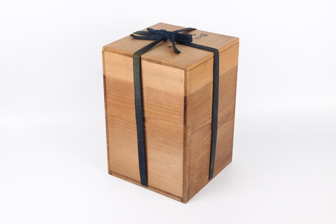 明治 谷本要助作 武者 赤糸威 金色兜 蝙蝠男面 鎧飾り