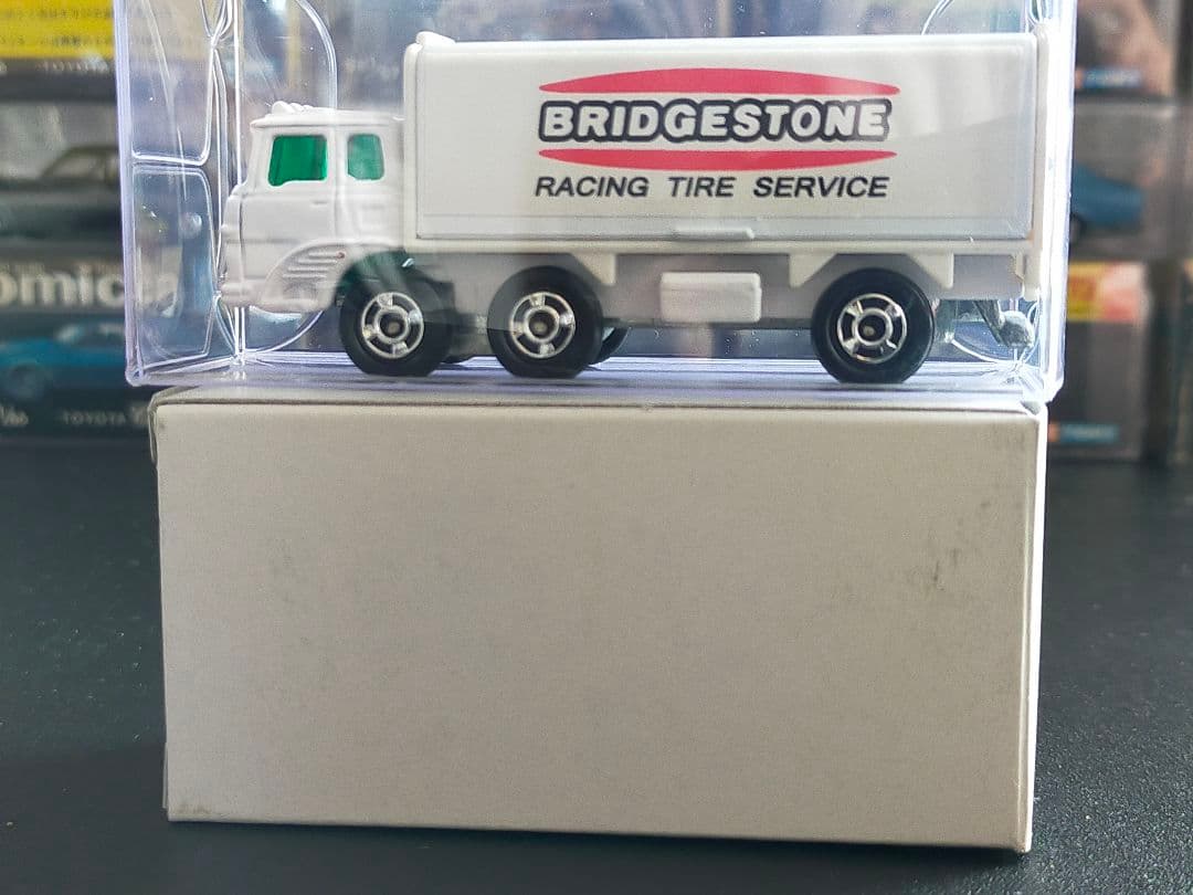 レース 関係者 配布品 黒箱 トミカ ふそうウィングルーフ 日本製