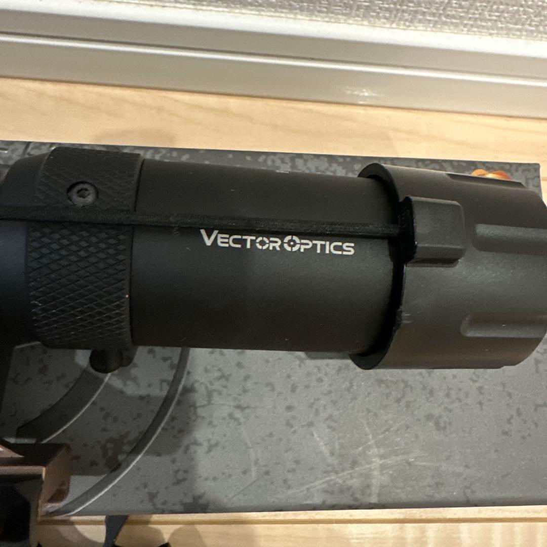 VectorOptics FORESTER JR. ガイズリーマウント付き