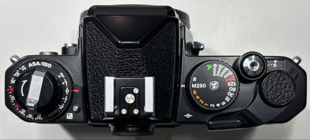 モルト交換済】Nikon FE2 ブラック フィルム一眼レフカメラ