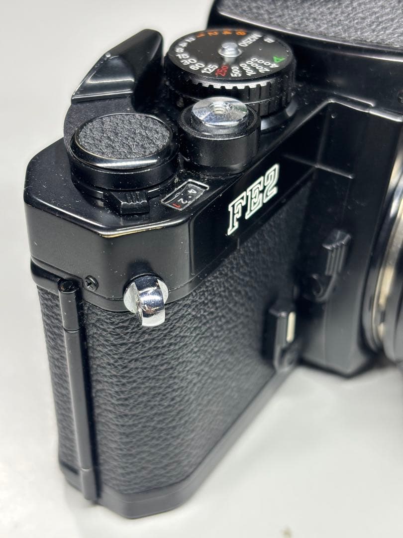 モルト交換済】Nikon FE2 ブラック フィルム一眼レフカメラ