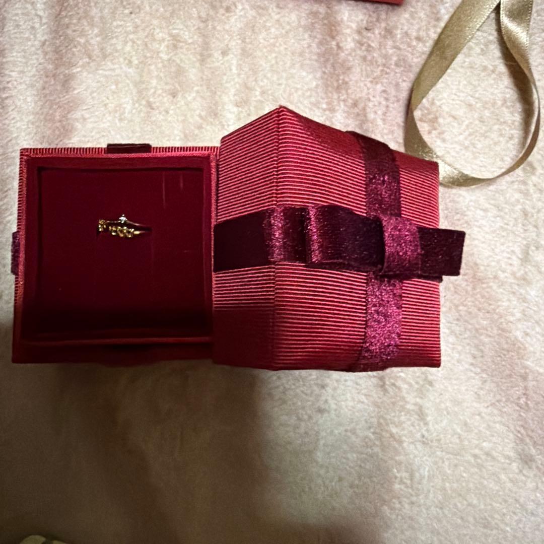 ete ゴールドリング 赤いギフトボックス付き