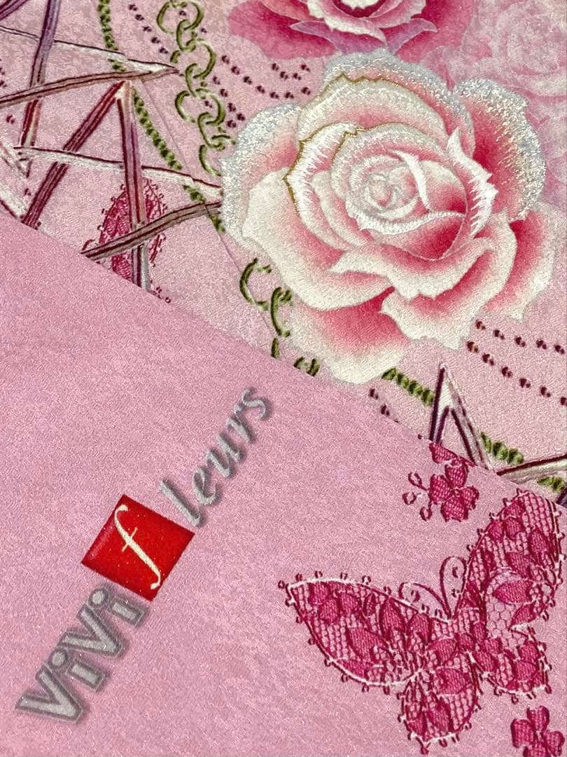 ファッション誌振袖 vivi 豪華 銀通し 刺繍 紋意匠 薔薇 身丈176cm