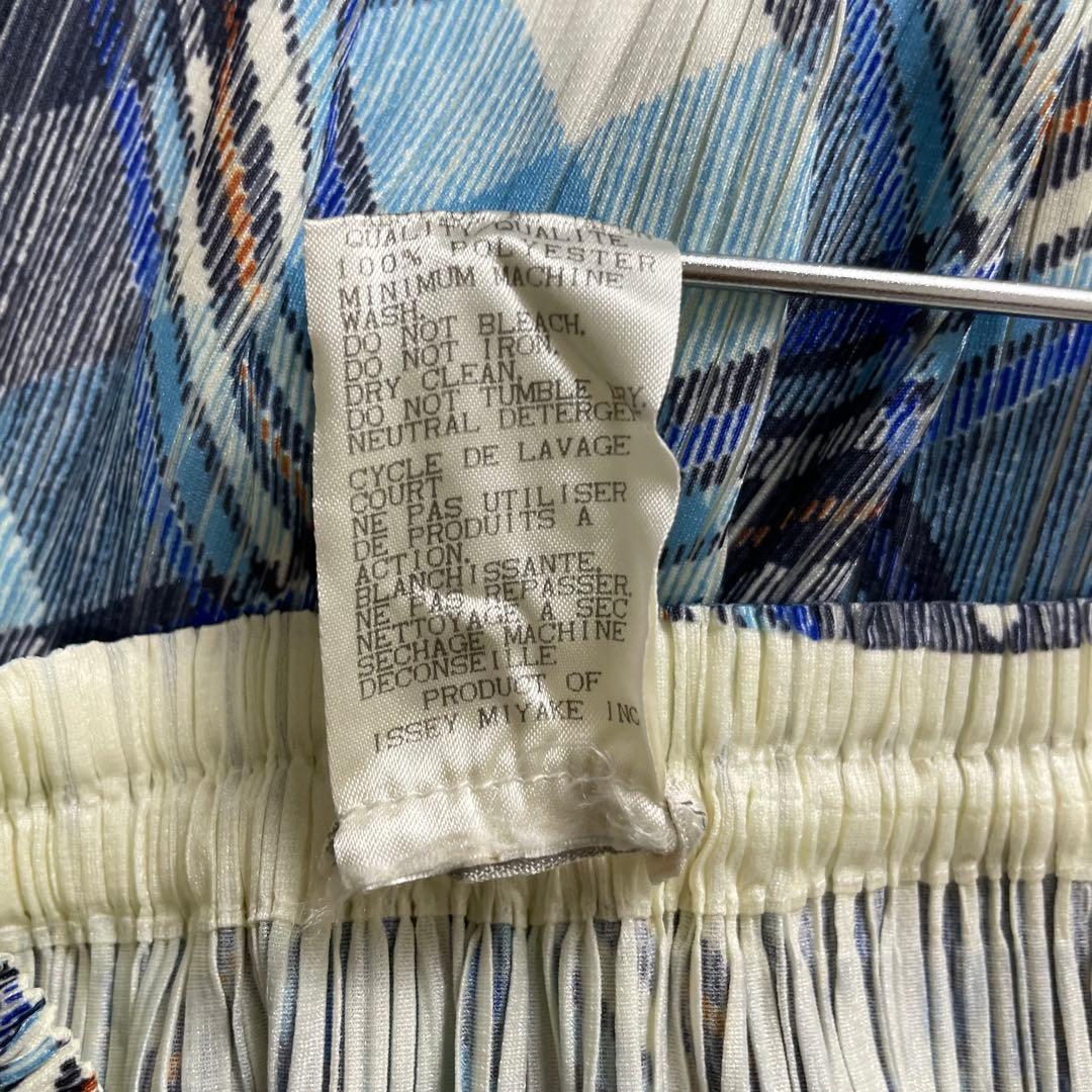 プリーツプリーズ イッセイミヤケ ショートスカート 膝丈 チェック総柄 ブルー系