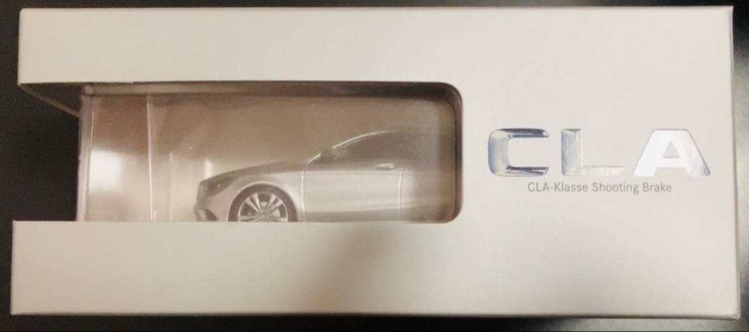メルセデスベンツ CLAシューティングブレーク 1/43 ミニカー シルバー