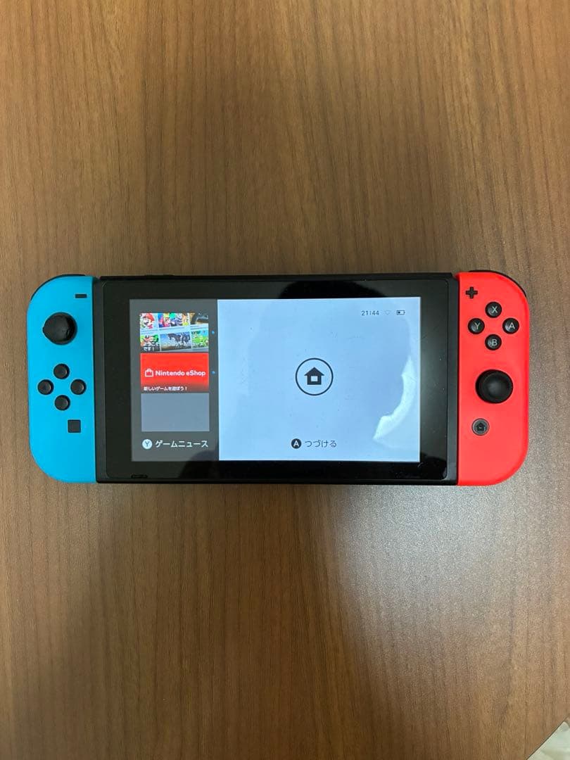 Nintendo Switch 赤青とSwitchソフト4つとヘッドホン