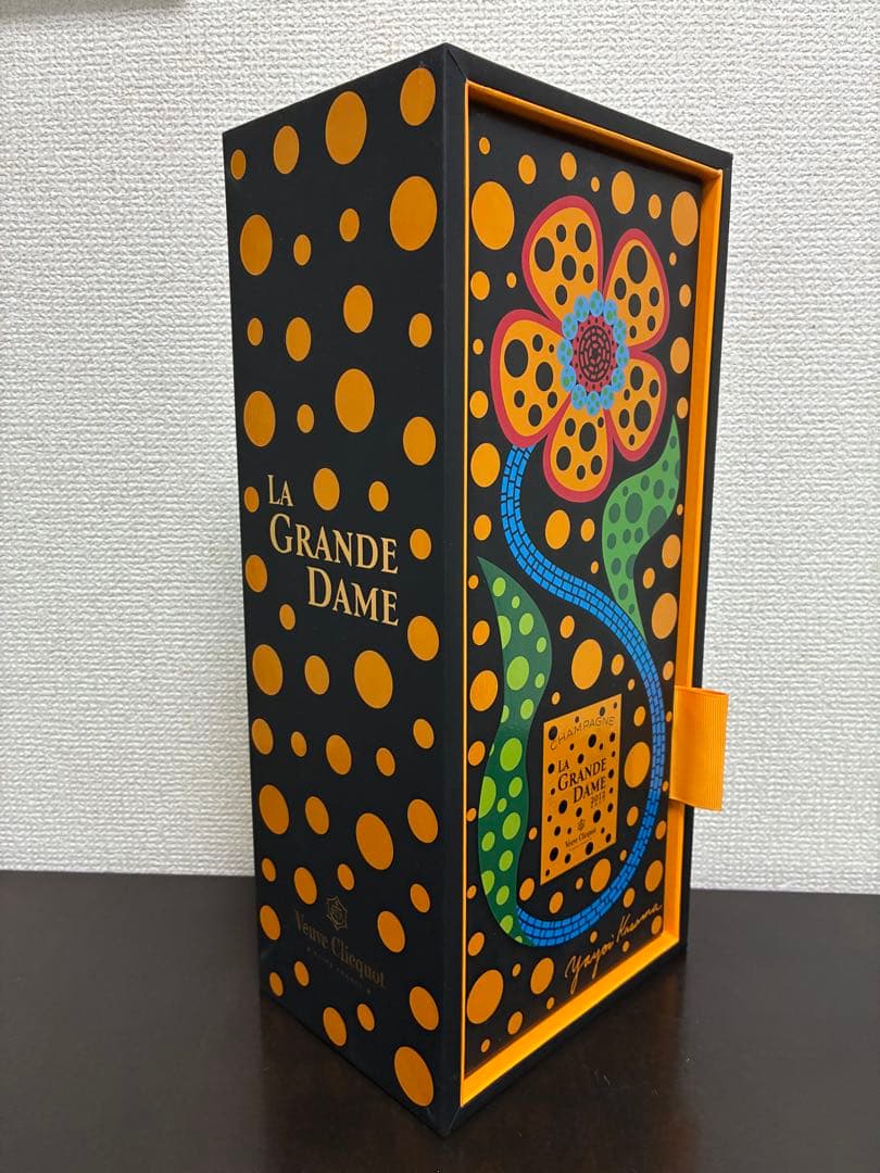空箱＆空瓶】ヴーヴ クリコ 草間彌生 La Grande Dame 2012 - メルカリ