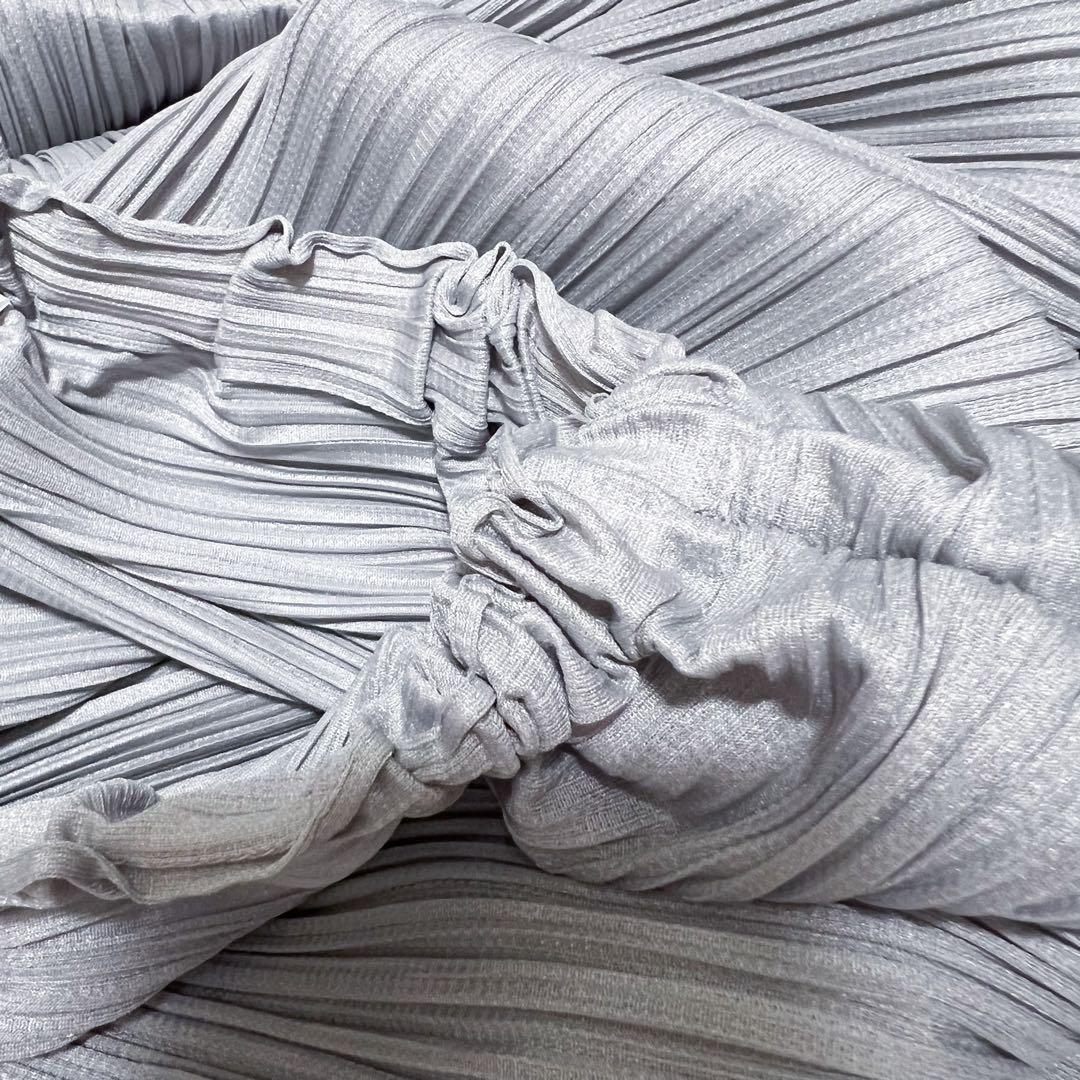 プリーツプリーズ　イッセイミヤケ　横プリーツ　サルエルパンツ　グレー