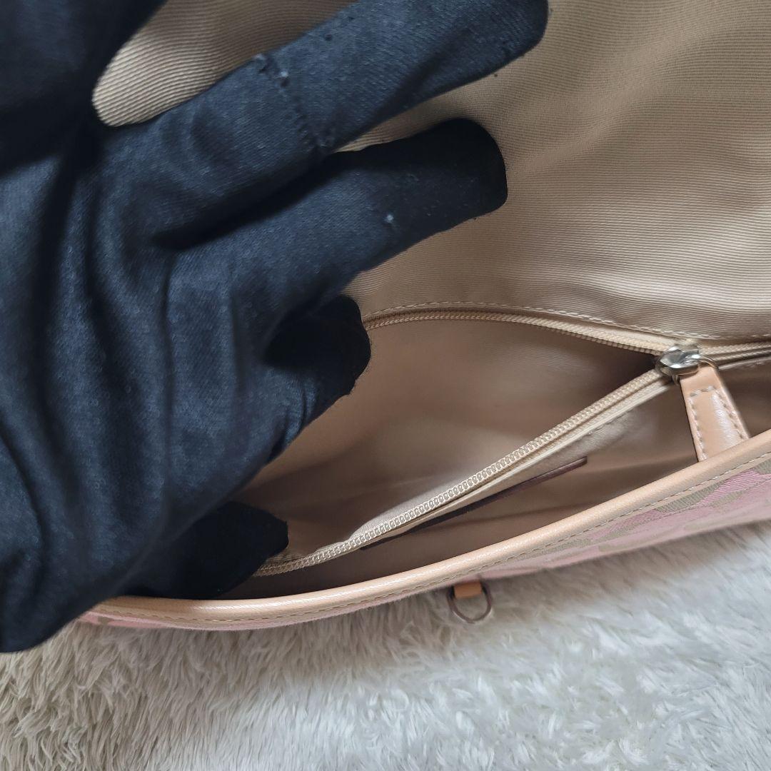 未使用✨コーチ シグネチャー クリップデミ ワンショルダー アクセサリーポーチ