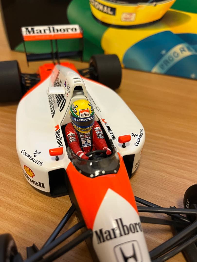 ミニチャンプス 1/18 マクラーレンMP4/6 セナ Marlboro仕様