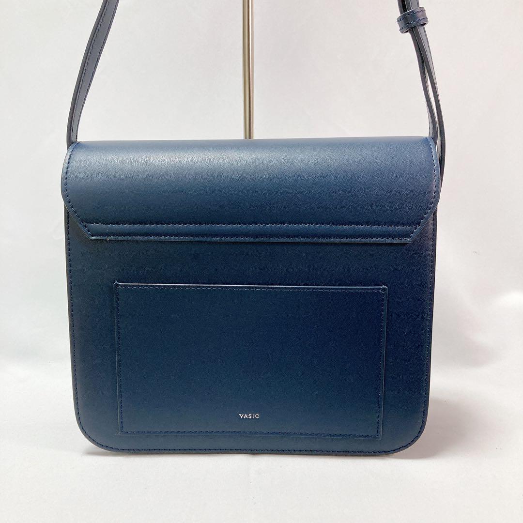 【美品】貴重 VASIC ヴァジック CITY ショルダーバッグ レザー 紺色