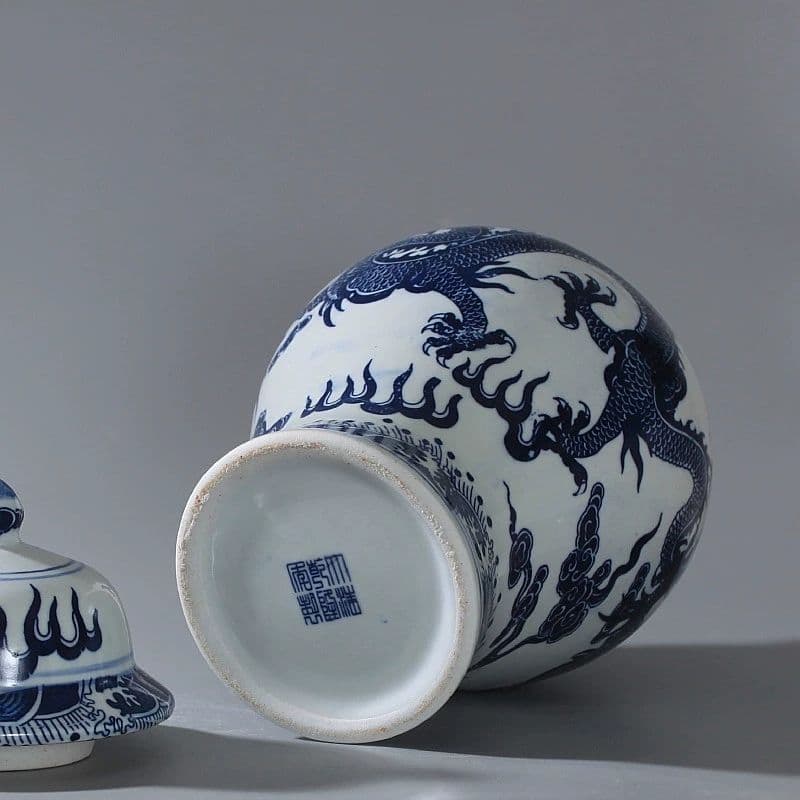 清乾隆青花竜紋将軍缶 景徳鎮 陶磁器 装飾品 現代工芸品 美術品 置物