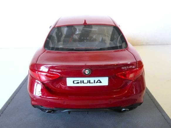 ねこさん専用 BBR (1/18) アルファロメオ Giulia Veloce