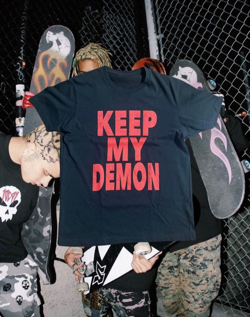 moneysex888 KEEP MY DEMON Tシャツ - メルカリ