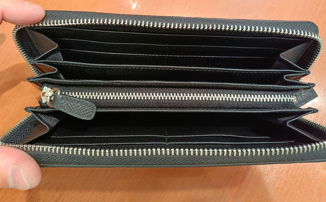 い*す様 高級 鮫革（シャークスキン) 長財布 黒