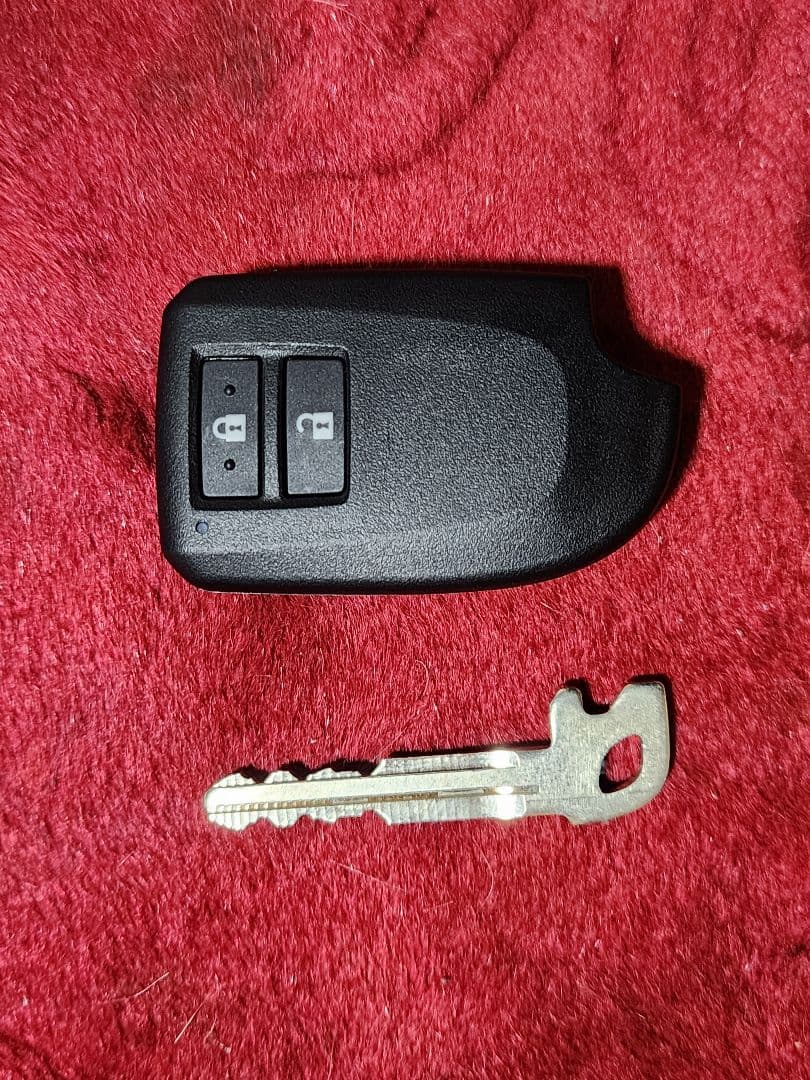 j*i様 トヨタ純正　スマートキー　ハイエースなど