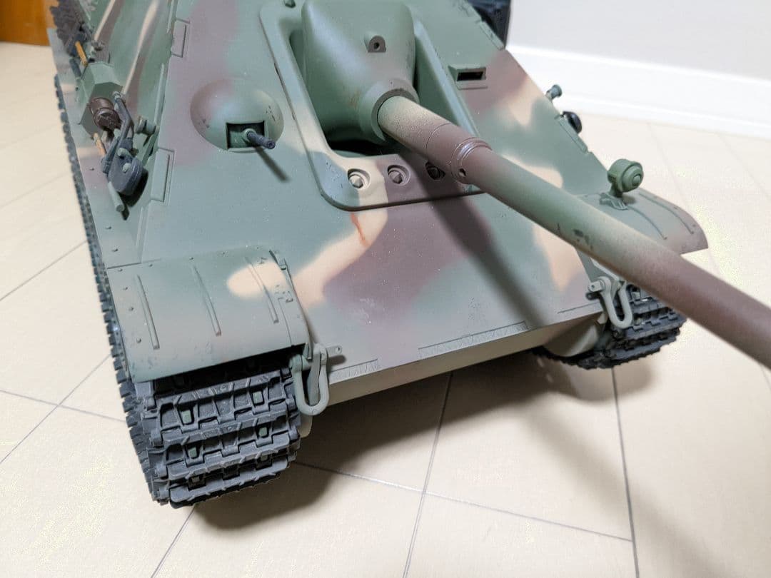 ヤークトパンサー/ヤークトパンター ラジコン 戦車 ヘンロン1/16 完成