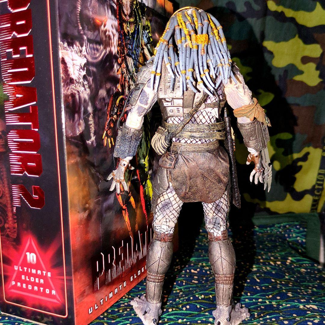 NECA／アルティメット・エルダープレデター 中古開封品／✨別名∶グレイバック