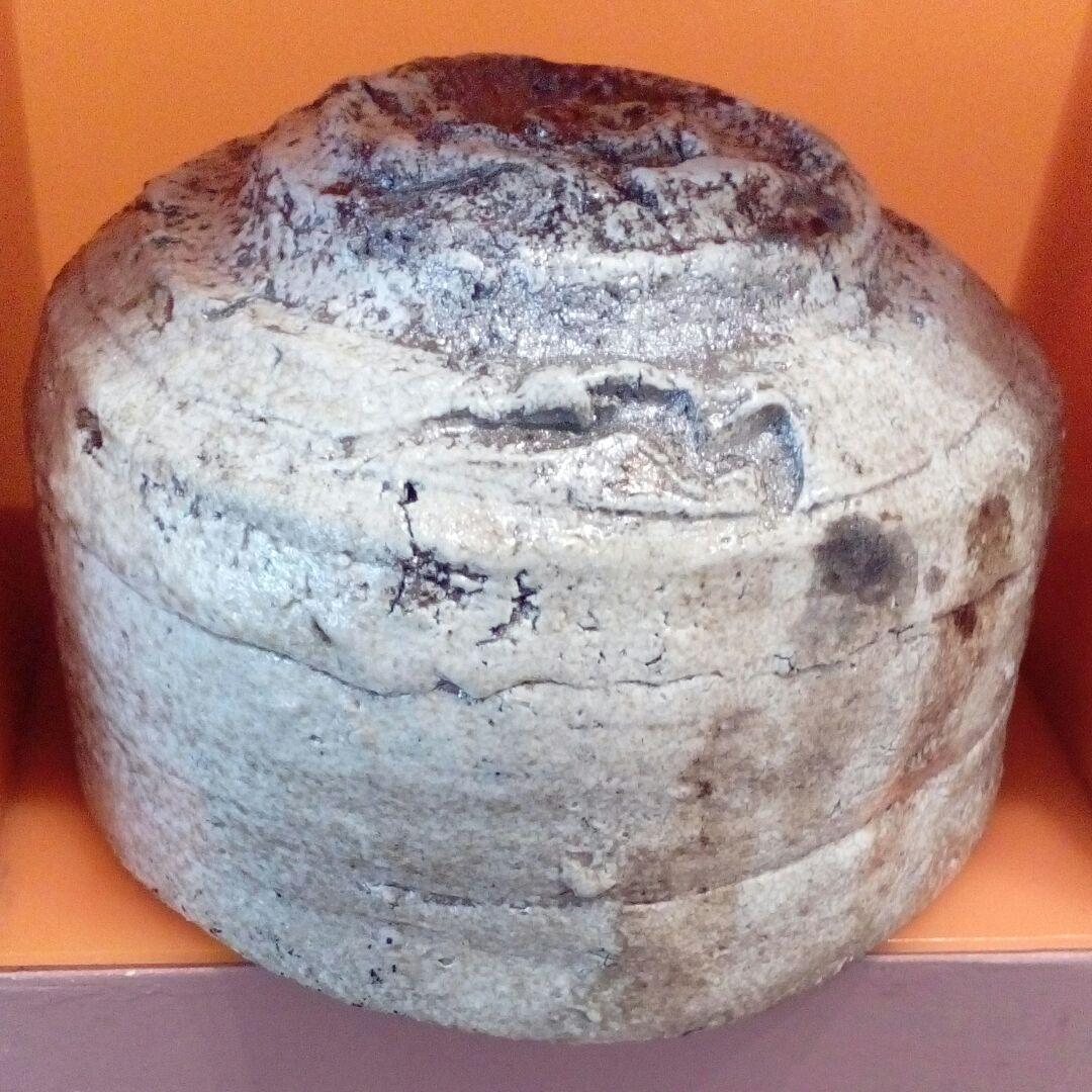 時代古伊賀焼詳細不明湾曲変形抹茶茶碗12✕11.5✕8