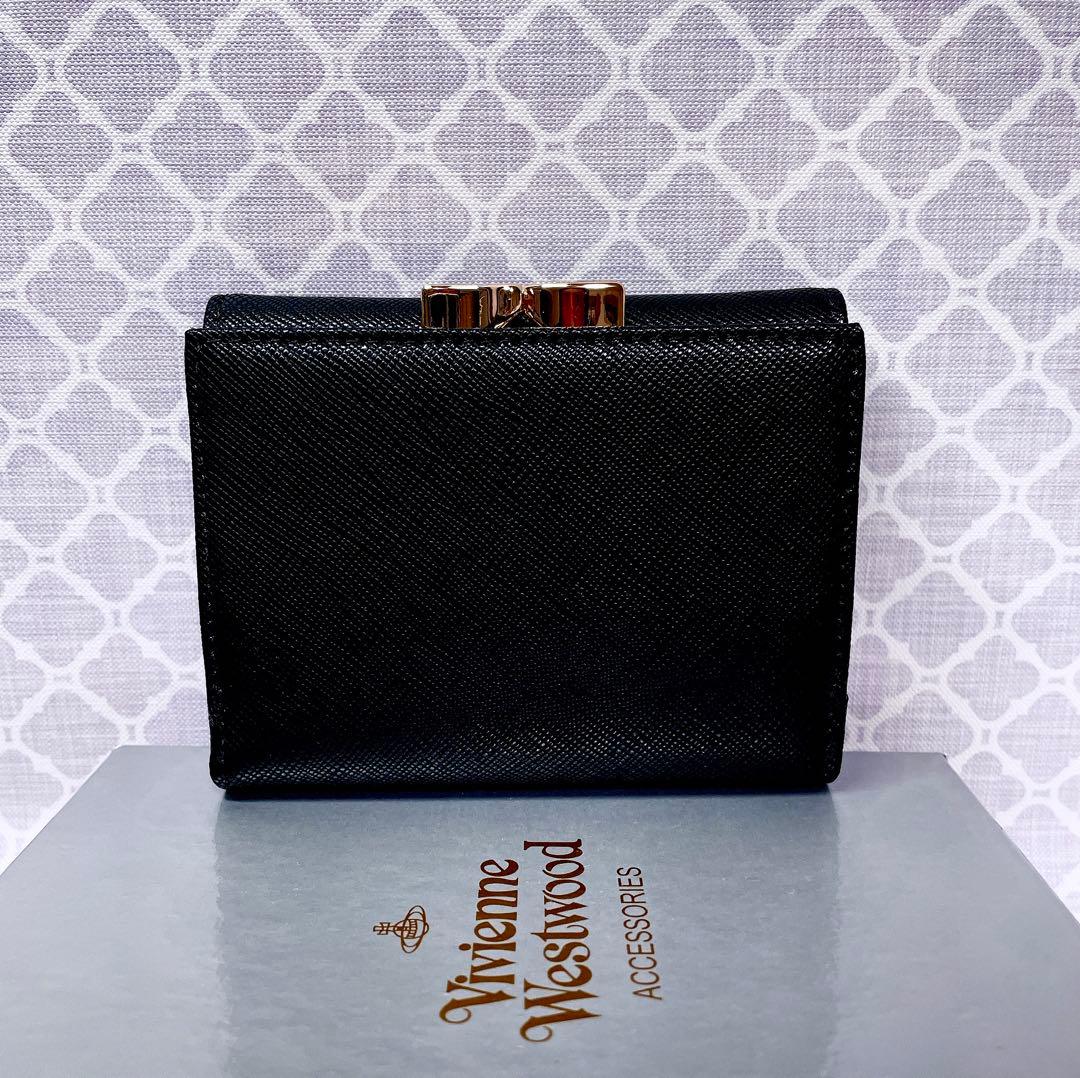 大人気✩ショッパー付】新品 ヴィヴィアン・ウエストウッド 三折り財布
