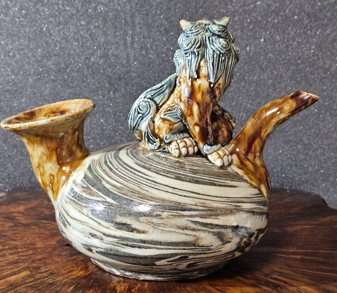 【上作品❗】沖縄の焼物　琉球壺屋焼　作家物　シーサー飾り　練込文　カラカラ　徳利