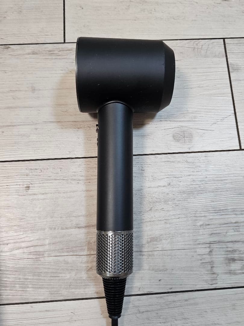 アタッチメント完備uetake様保証付　ダイソン　dyson hd08　ブラック