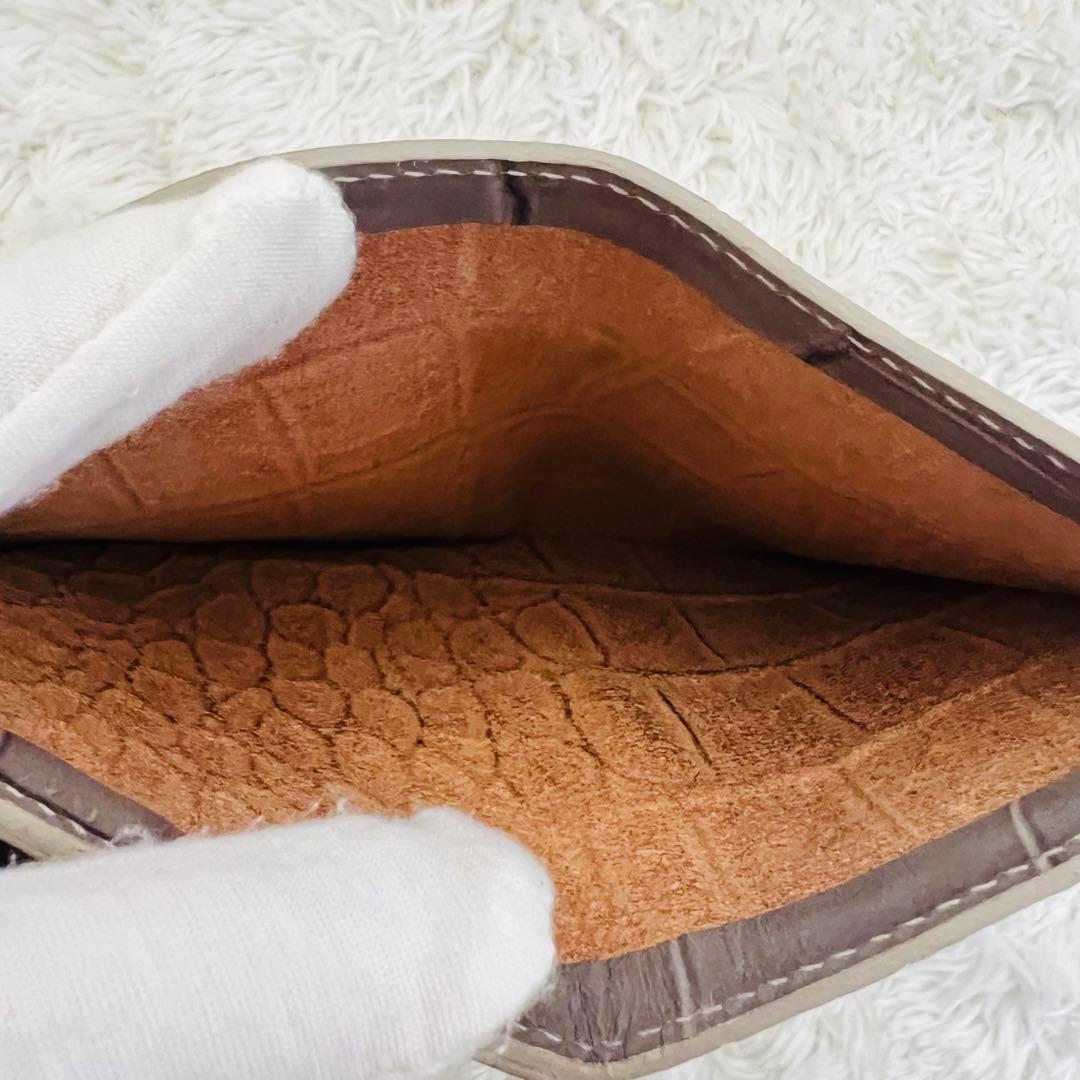 【希少】IL BISONTE クロコ型押し　二つ折財布　本革　バイソン刻印　高級