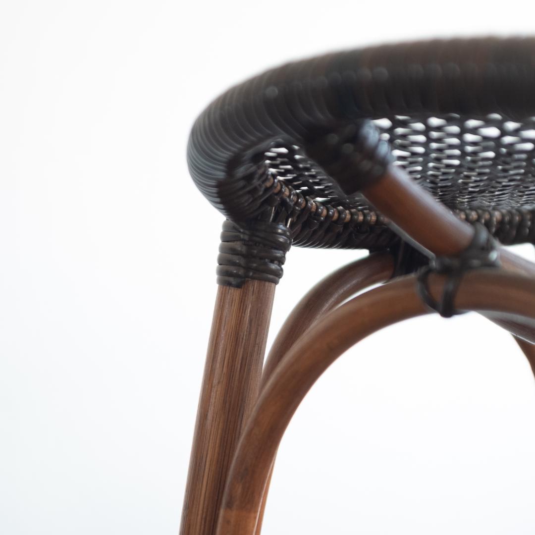 ラタン製スツール