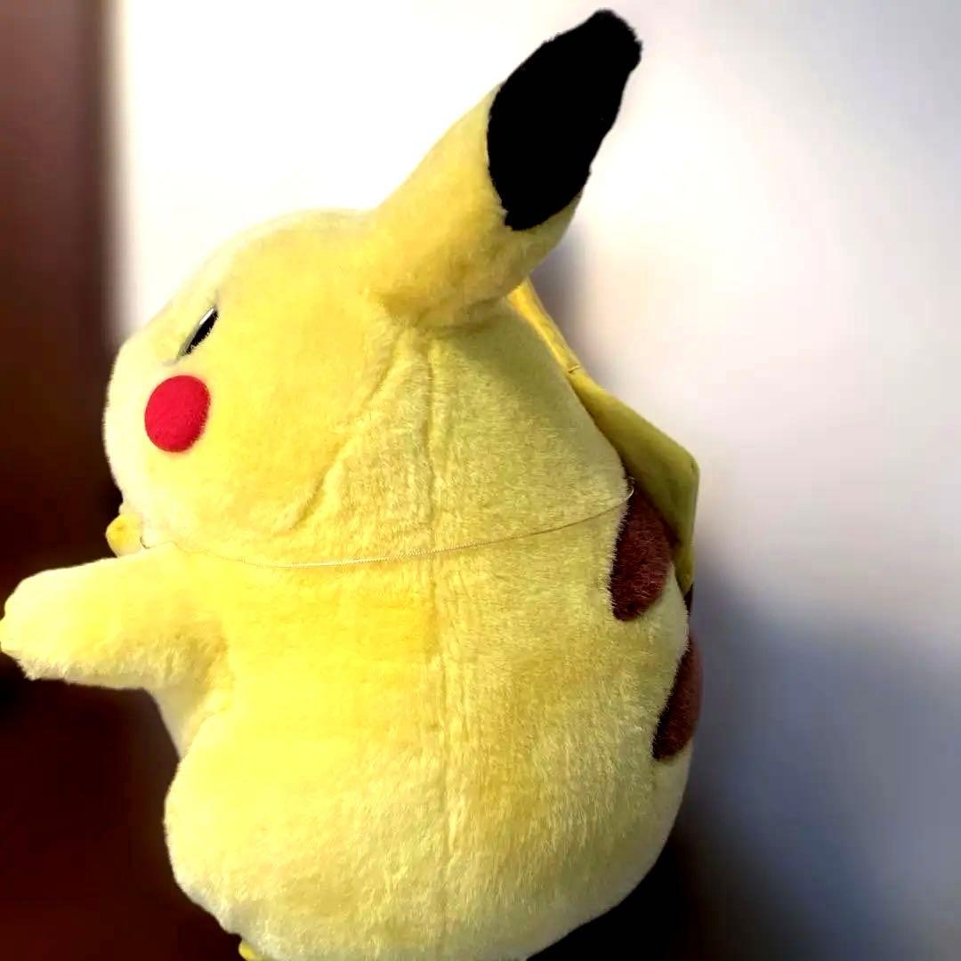 12月15日までお値下げします。初期　トミー　ピカチュウ　等身大ぬいぐるみ