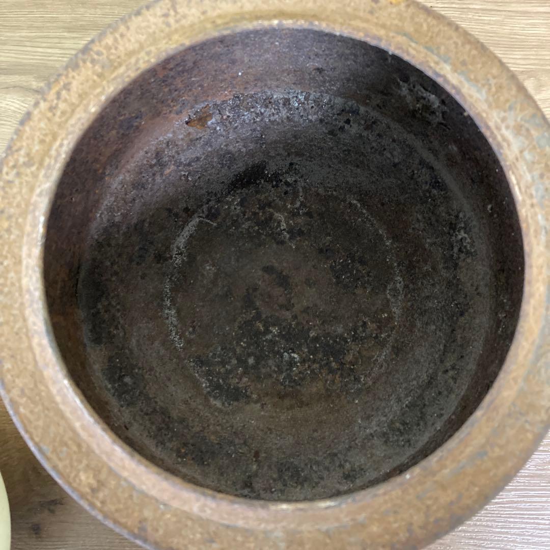 E-1 【骨董品】鉄製 茶釜 火鉢 刻印あり 渦巻き鐶 鉄器 レトロ アン