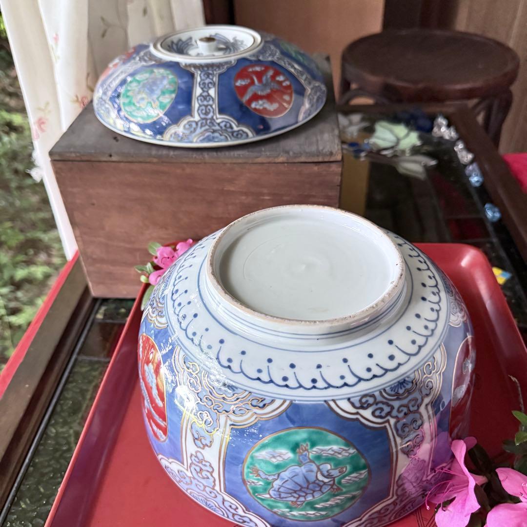 2200様感謝‼️これさえあれば‼️愛蔵品　倣古伊万里錦手蓋付大鉢　食籠1客時代木箱