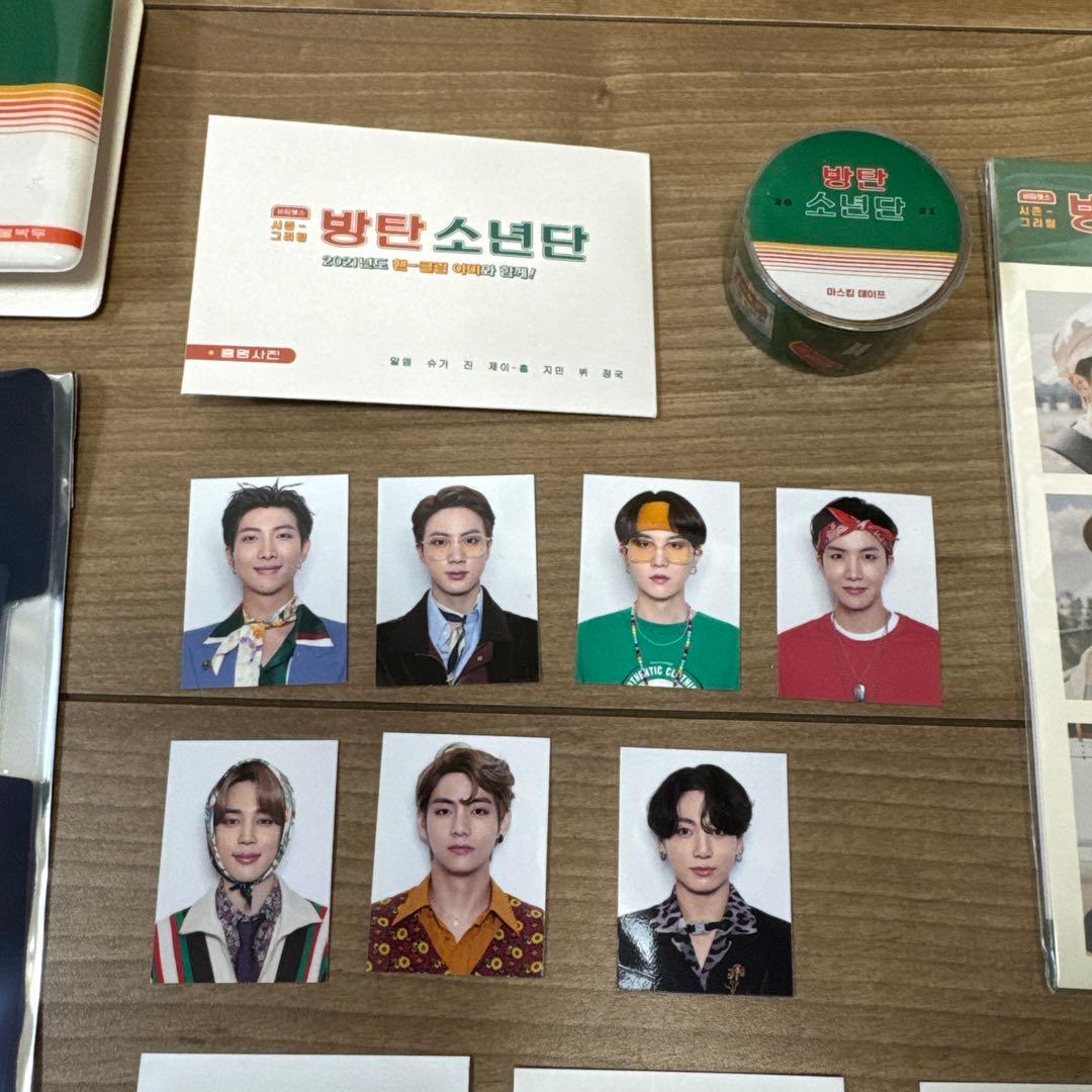 BTS まとめ売り - メルカリ