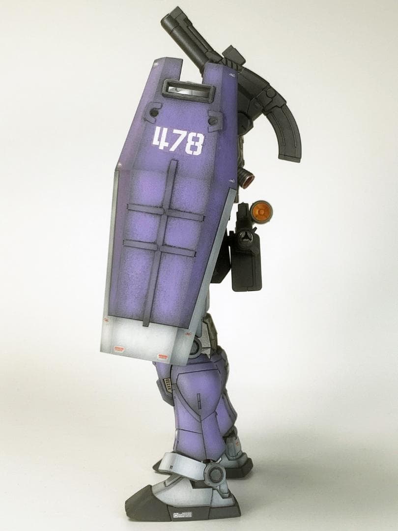 ジム(モロッコ戦線仕様)RGM-79 HG1/144 ガンプラ全塗装完成品