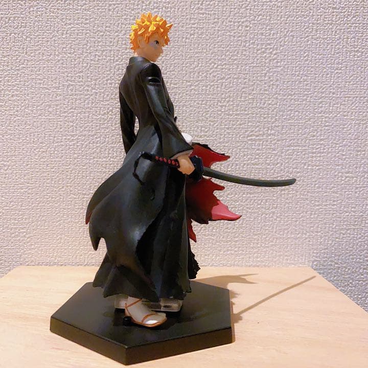 BLEACH ブリーチキャラクターズ2 フィギュア 黒崎一護 卍解 - メルカリ