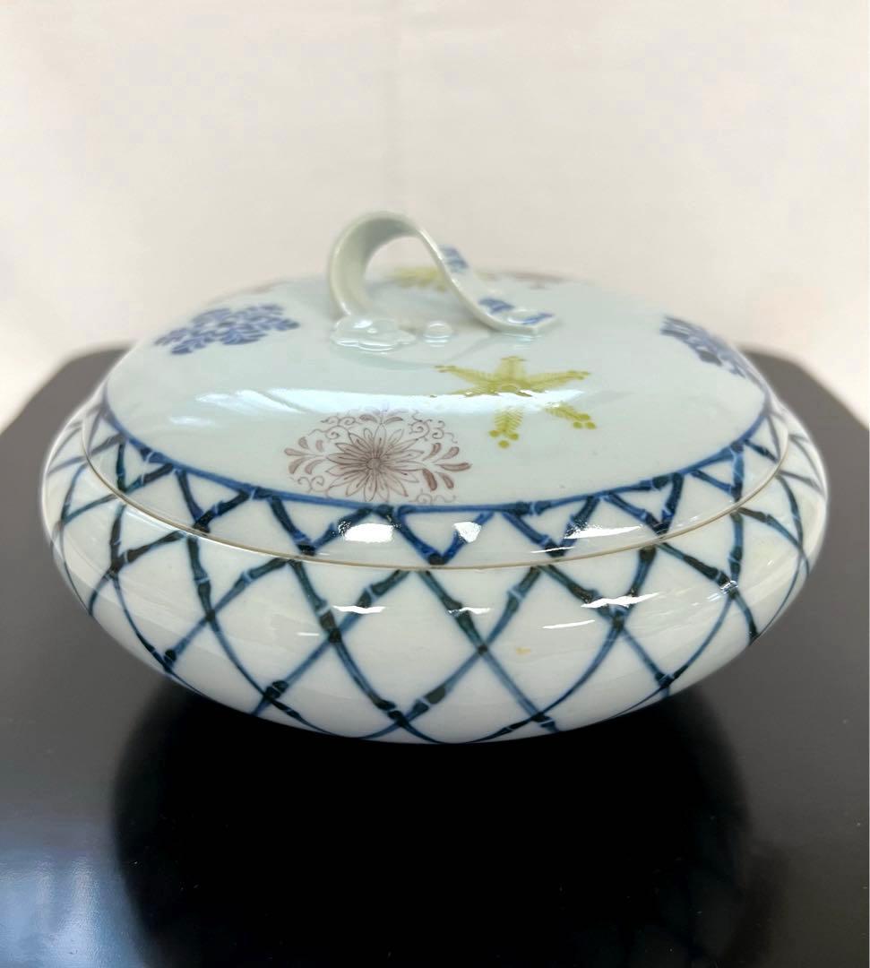 九谷焼　松竹梅・雪の結晶模様の蓋物　蓋付菓子器　菓子鉢