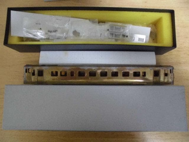 FUJI製　HOゲージ　キハ40　キハ52　キット　各１両