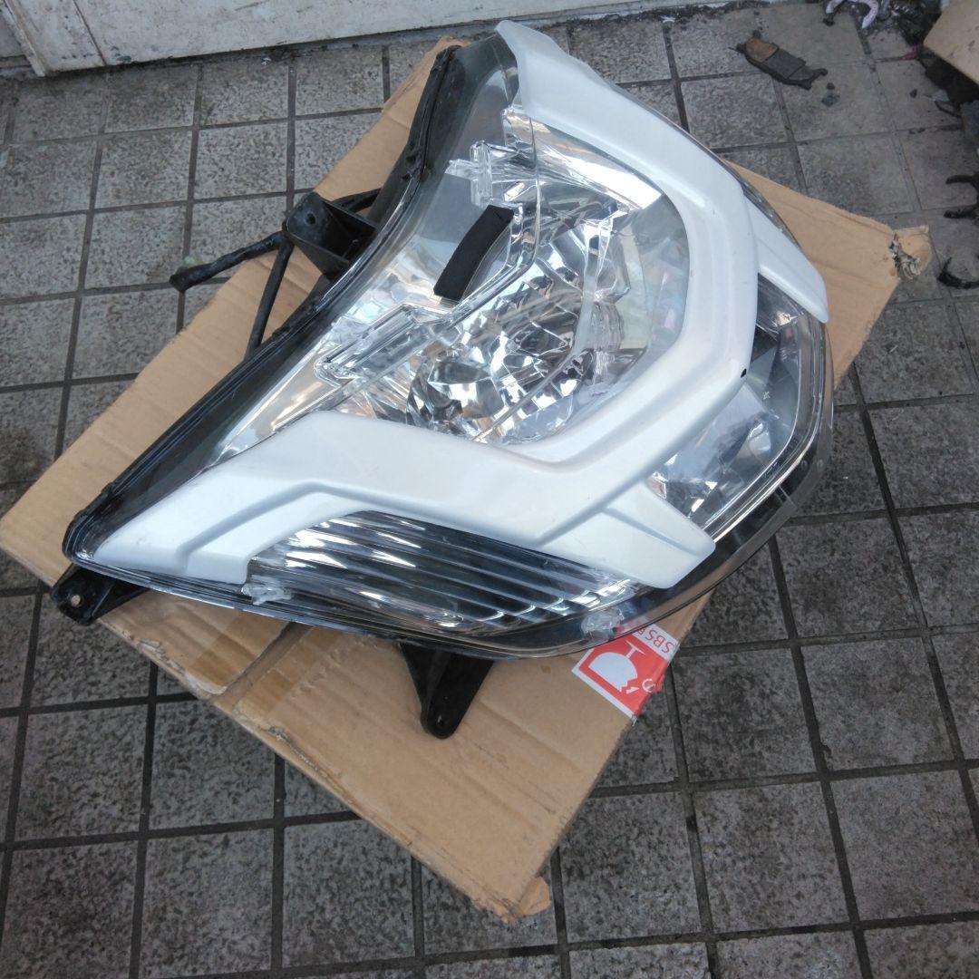 マグザム250 純正ヘッドライト中古 SG17J SG21Jワイズギアエアロ付き