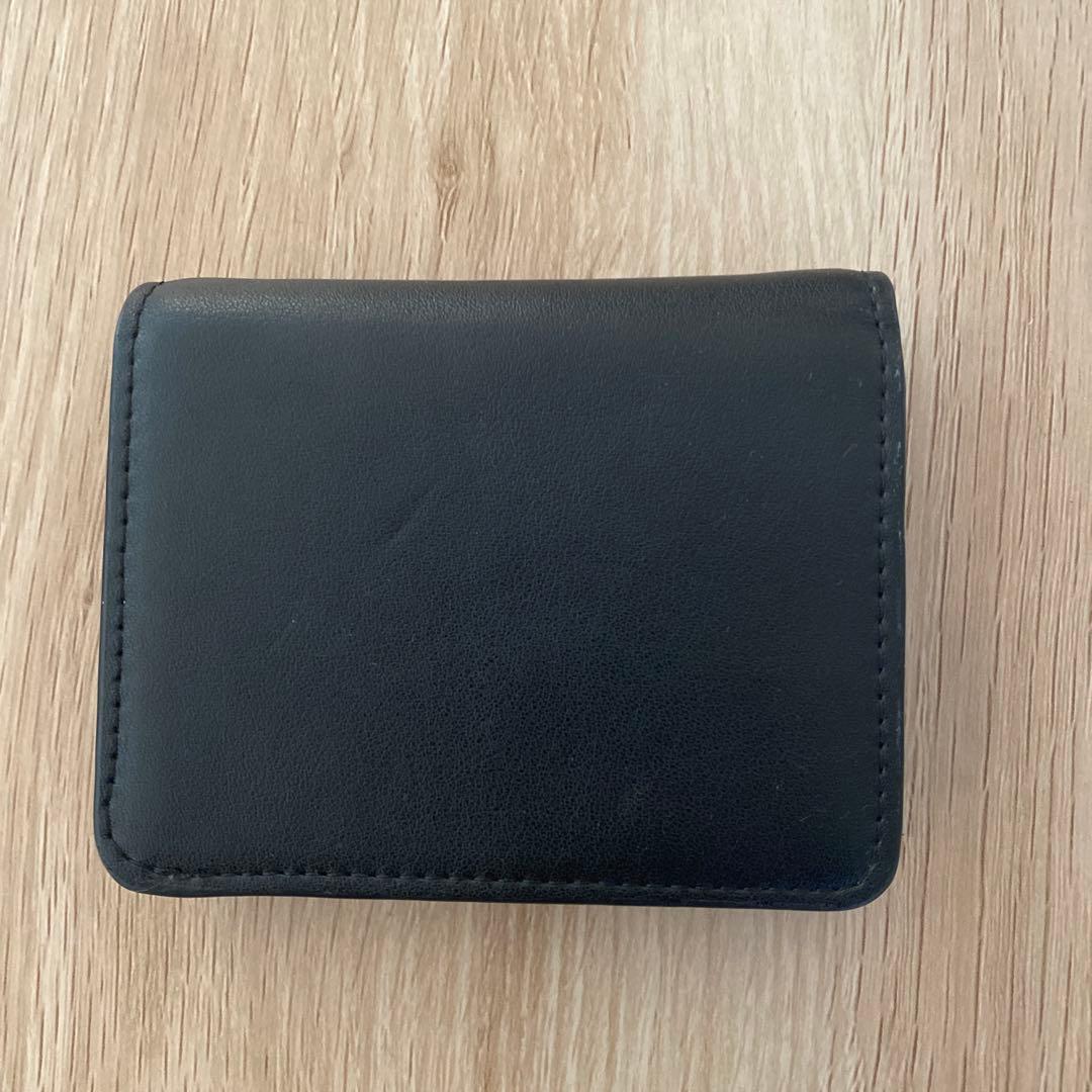 早い者勝ち！セリーヌ二つ折り財布