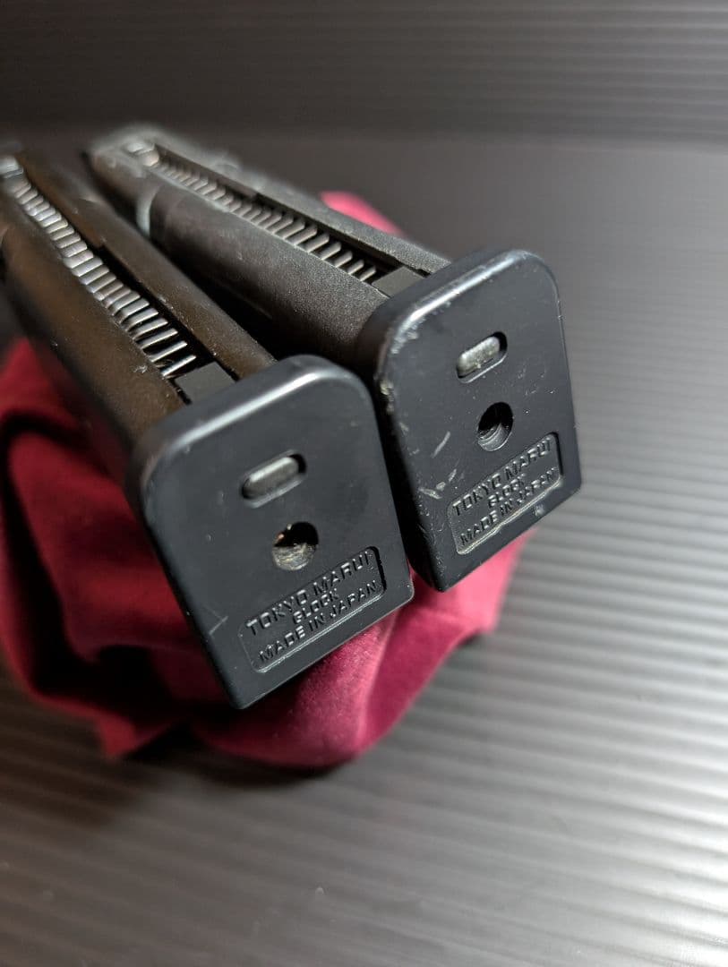 東京マルイ グロック19 GEN4 予備マガジン付き