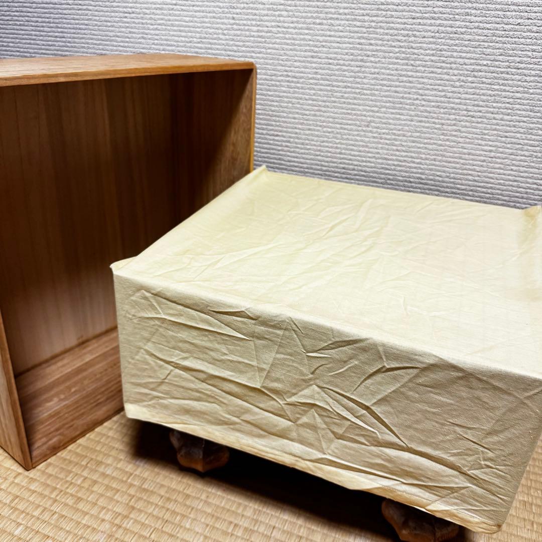 高級　本格派　囲碁盤　碁笥　碁石　脚付き　ヘソ有　新榧　柾目　蛤碁石　那智黒石