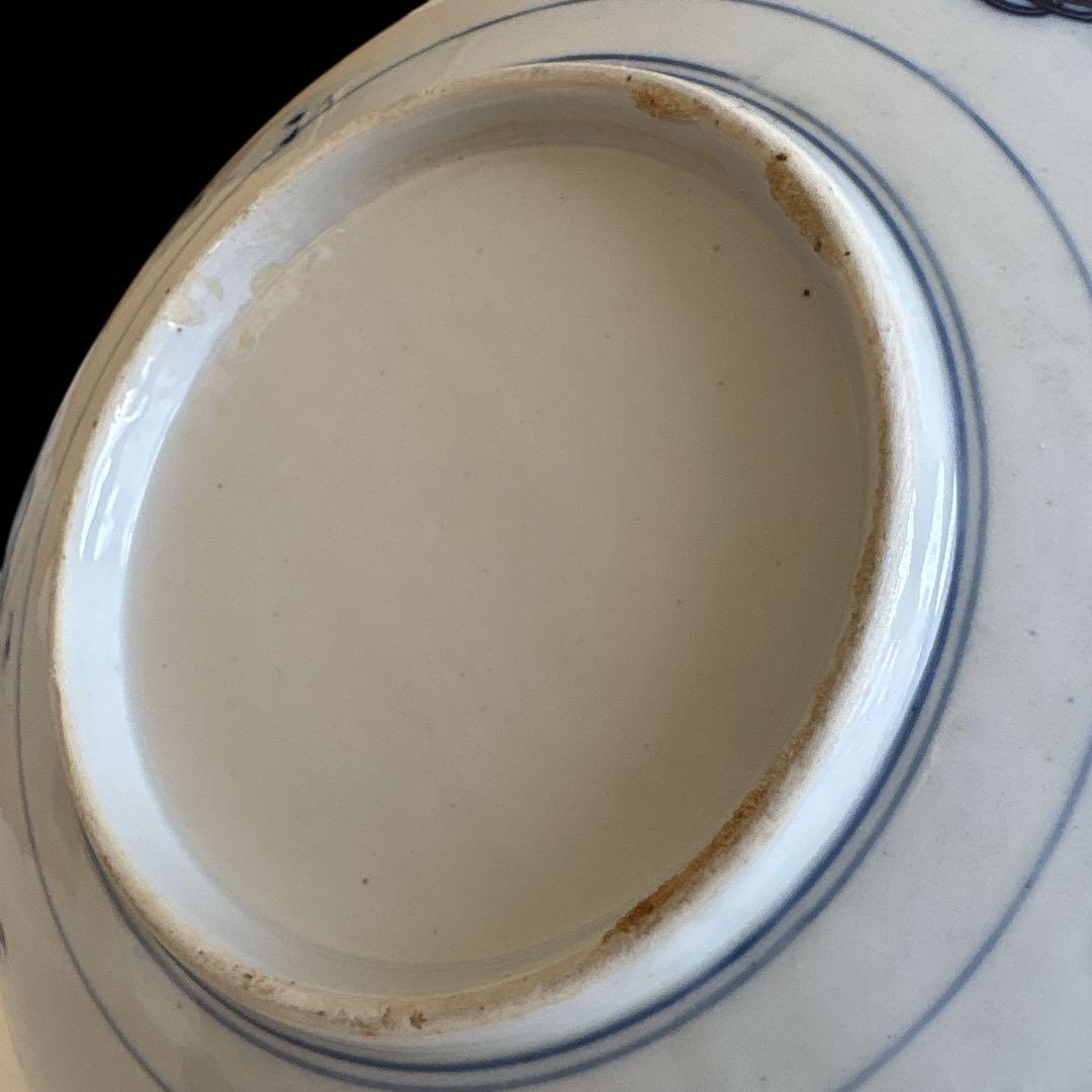 有田焼 染付 濃藍 片身替風 割付文 大皿 渦巻 唐草 葉文