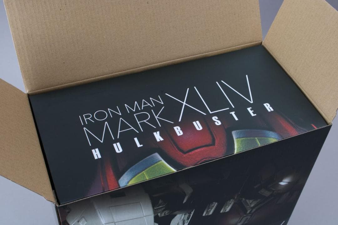 新品 超合金×S.H.Figuarts アイアンマン マーク44 ハルクバスター