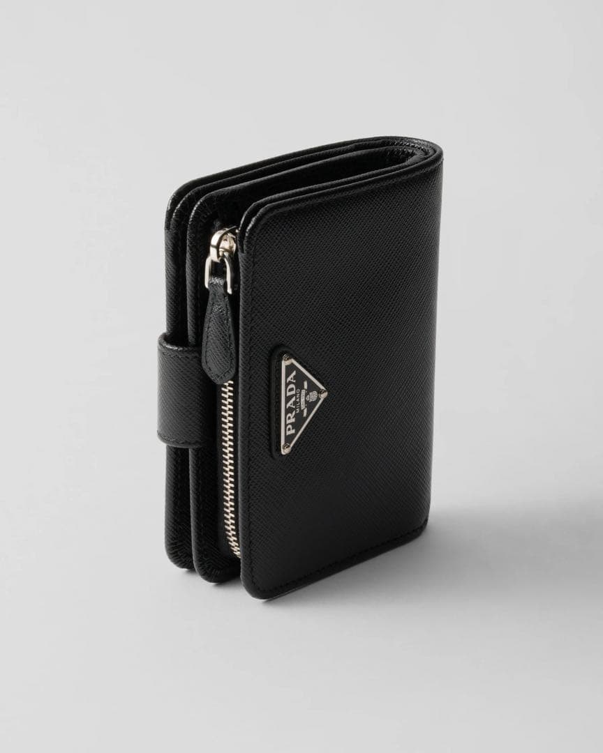 PRADA サフィアーノトライアングル ウォレット