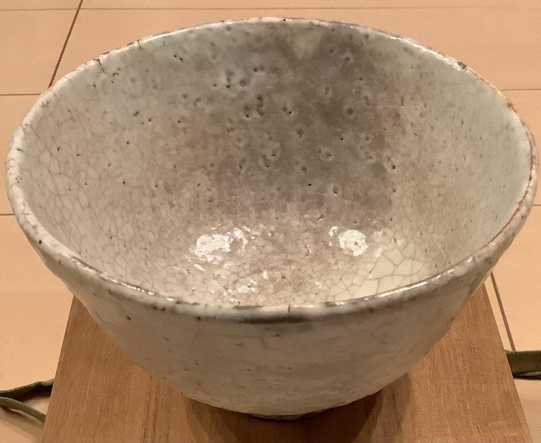 寿の字唐草文浅葱交趾末廣水指橋本岳陵作