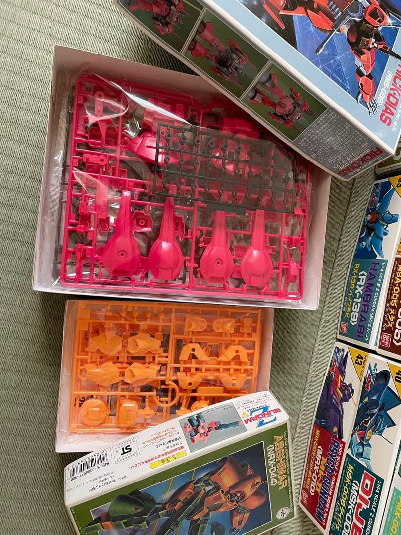 旧キット】 Zガンダムプラモデル 20体 + おまけ2体