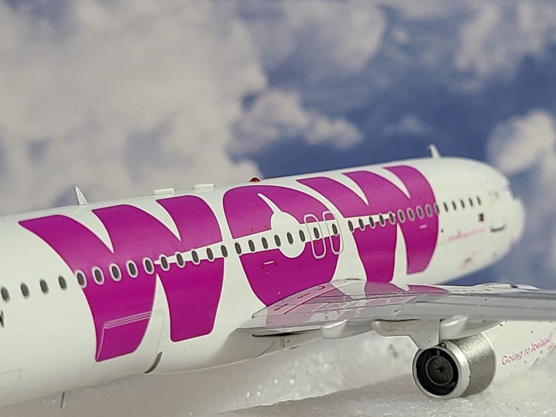 専用品 A320-200 WOW航空 LZ-WOW 1/200 新品・未使用品 - メルカリ