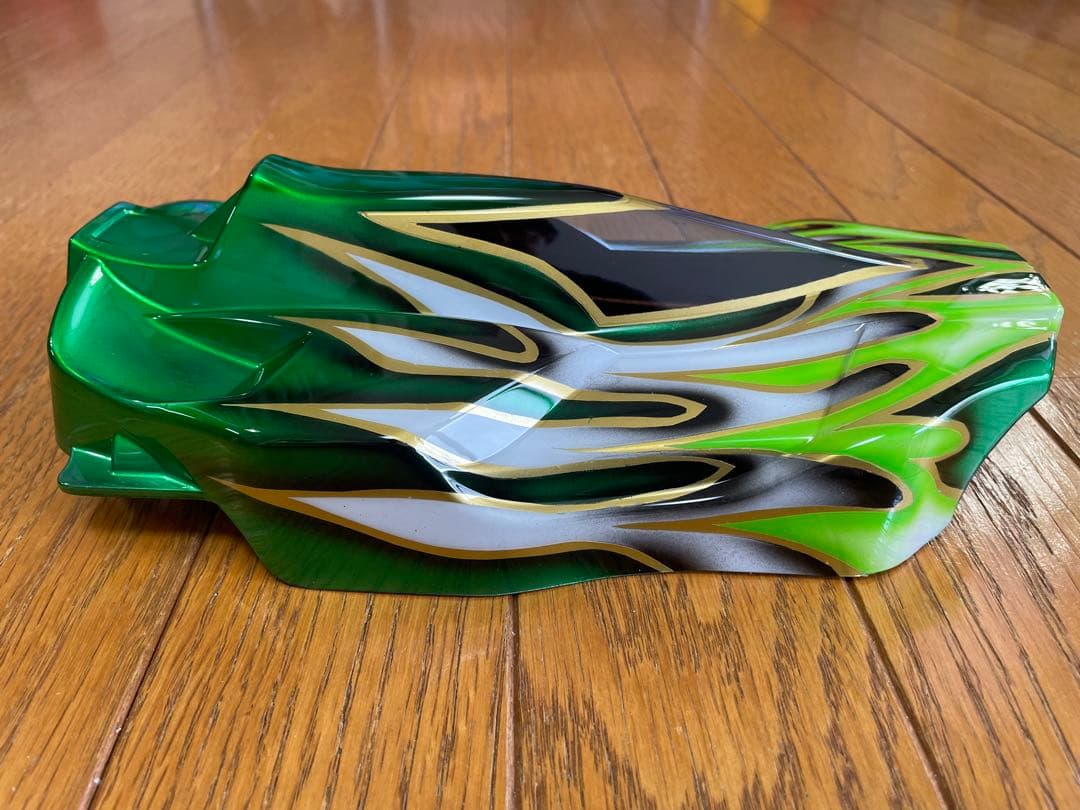 DB 01 ドゥルガ　タミヤ新品塗装済ボディ　緑系